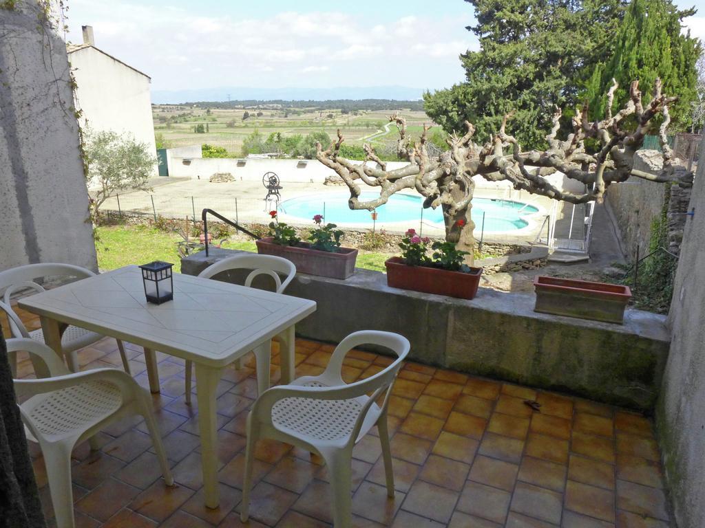 Cosy Holiday Home With Swimming Pool Montbrun-des-Corbières Rum bild